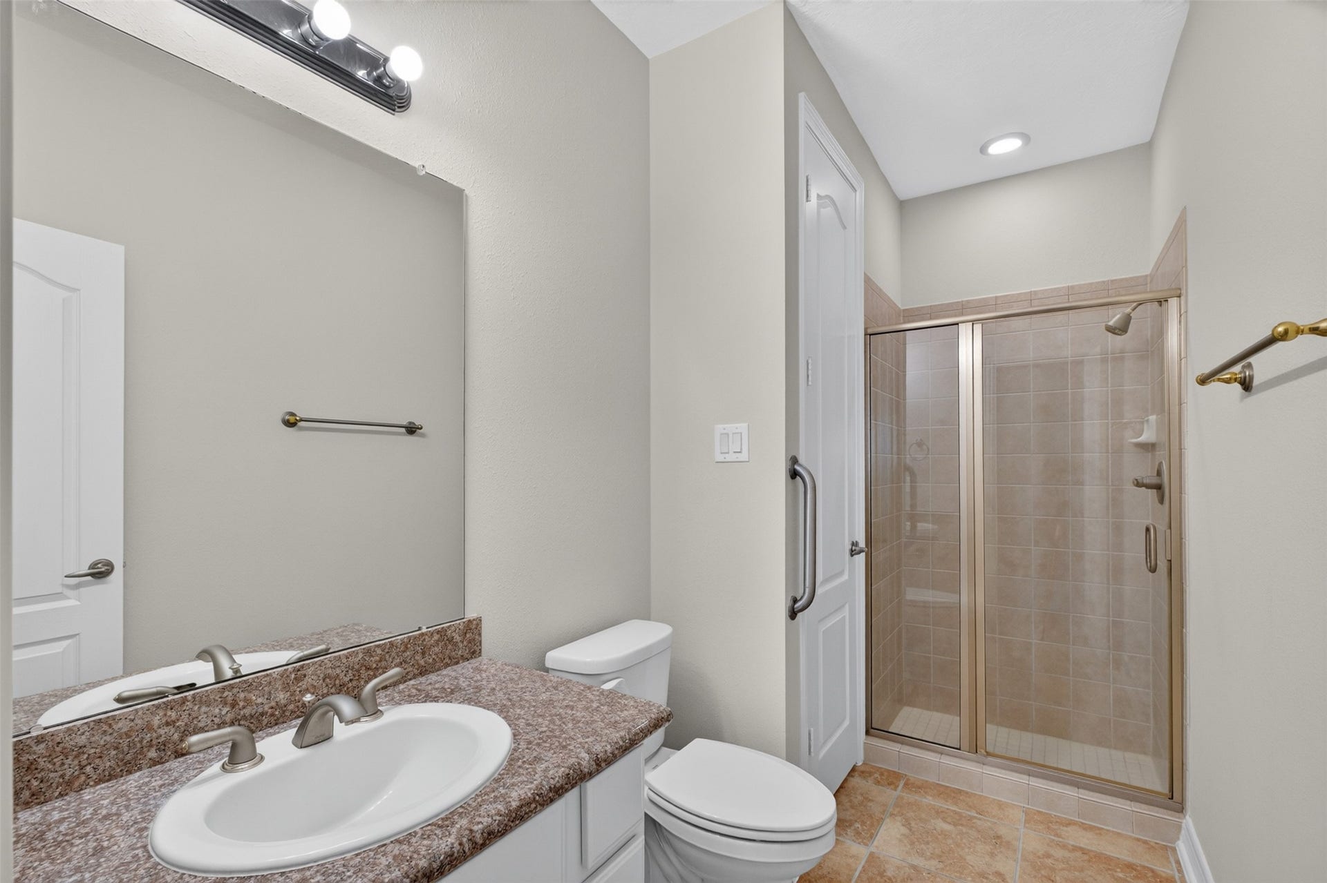 5923 Scarlett Bay Court, Katy, TX 77450 Bath 2