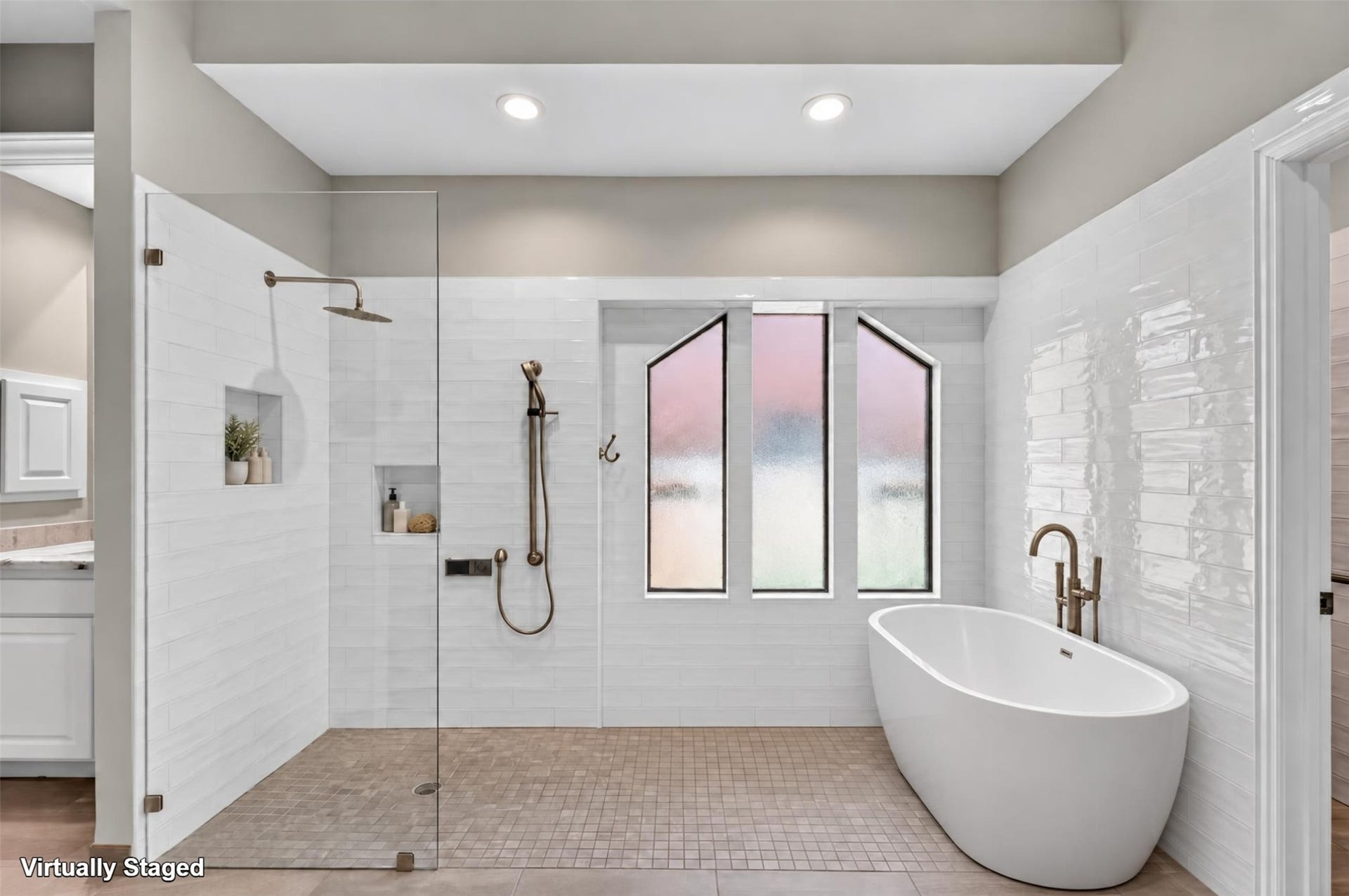 5923 Scarlett Bay Court, Katy, TX 77450 Primary Bath virtually staged