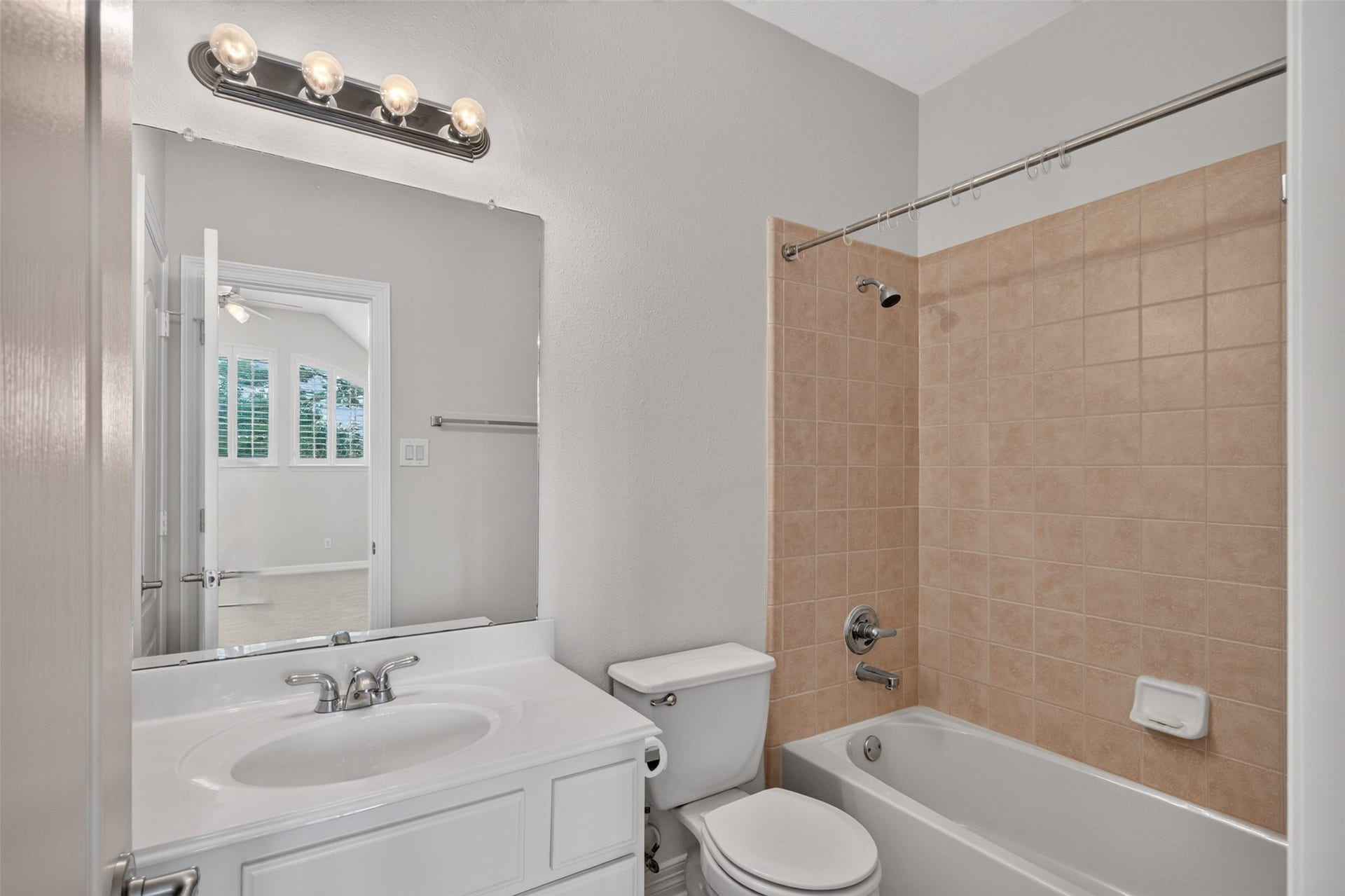 5923 Scarlett Bay Court, Katy, TX 77450 Bath 4 off game room