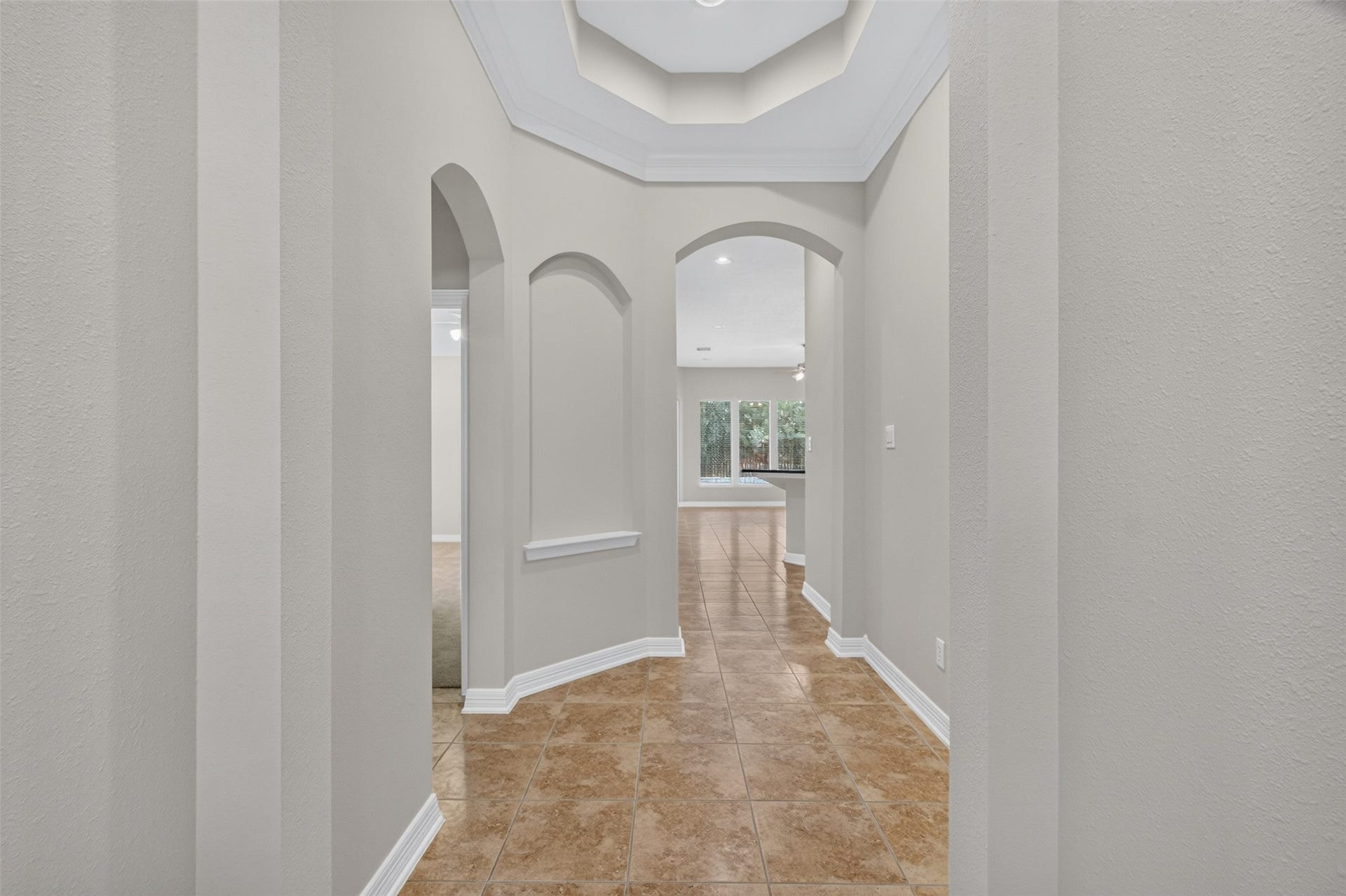 5923 Scarlett Bay Court, Katy, TX 77450 Entry Hall