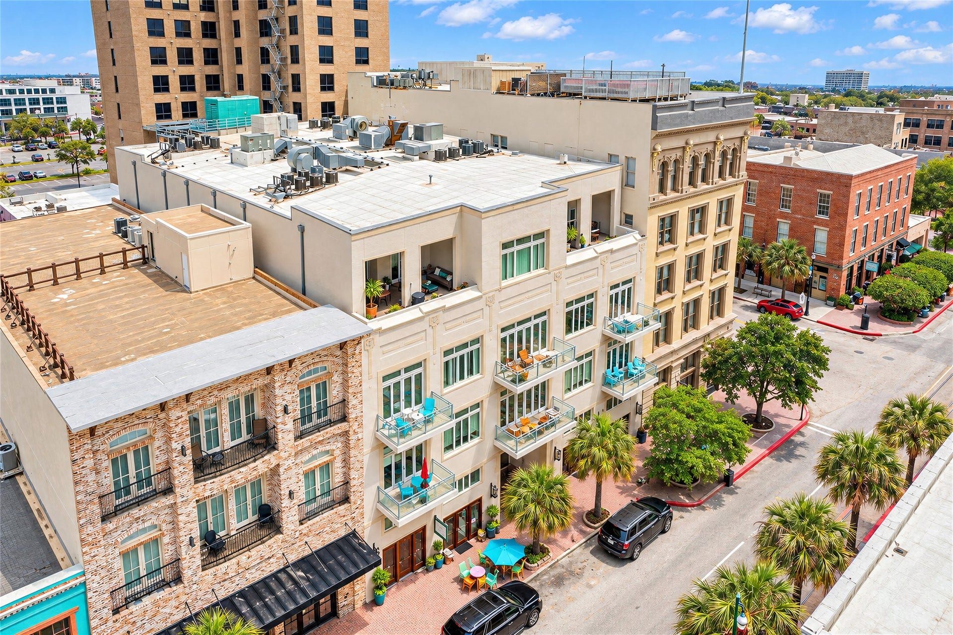 2208 Post Office Street, #302, Galveston, TX 77550 2208 Post Office Street, #302, Galveston, TX 77550