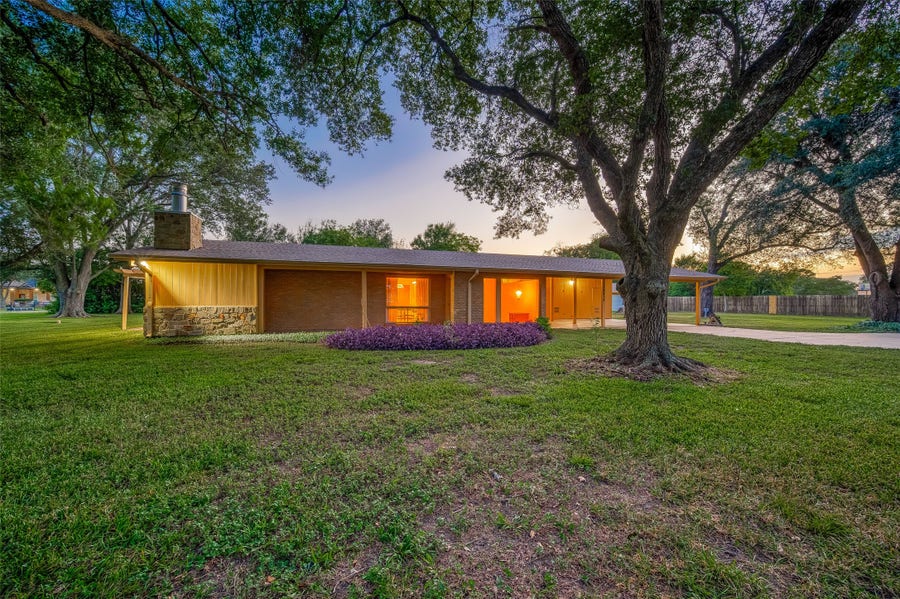 Property photo for 14438 Highway 36, Needville, TX