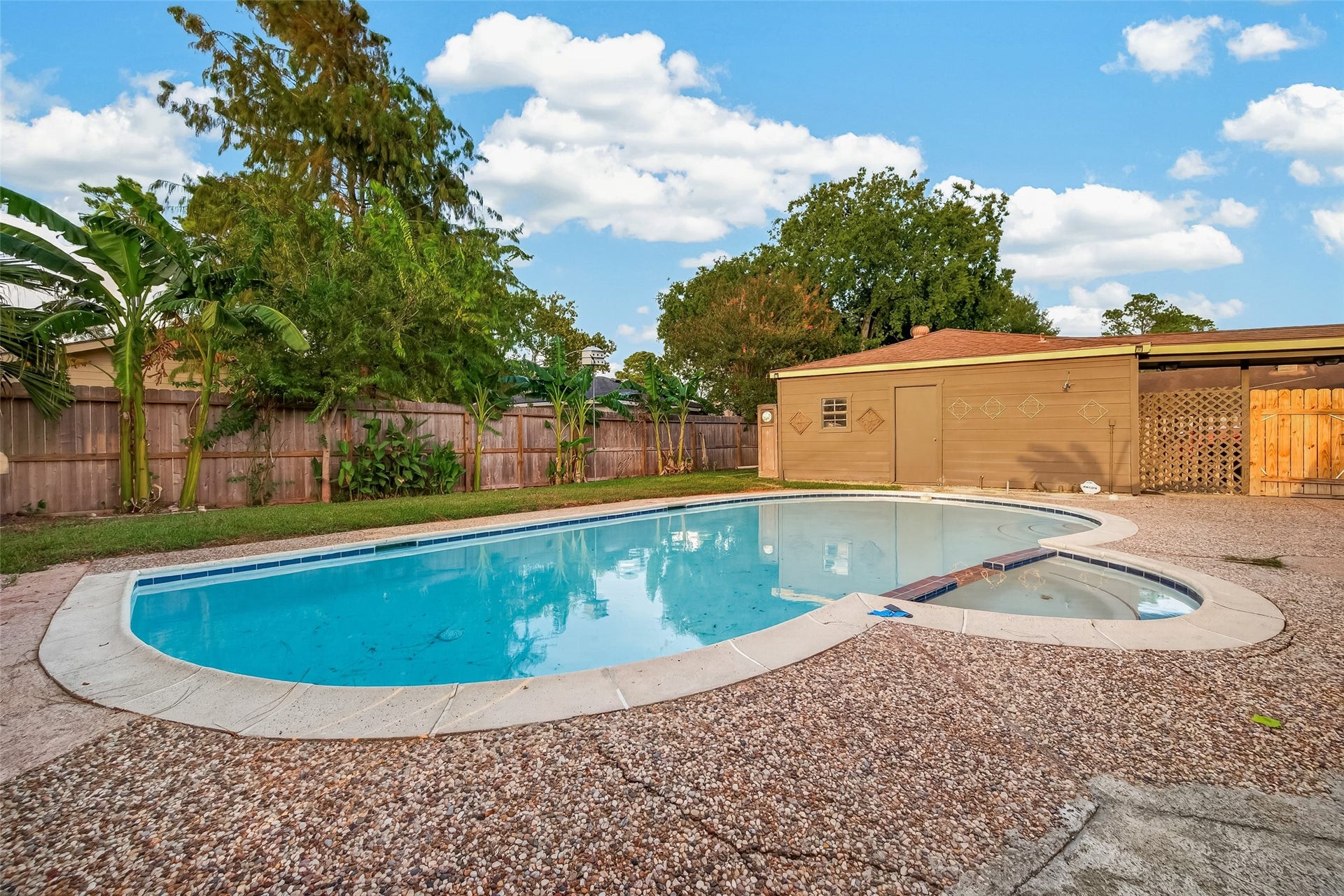12302 Meadowdale Drive, Meadows Place, TX 77477 12302 Meadowdale Drive, Meadows Place, TX 77477