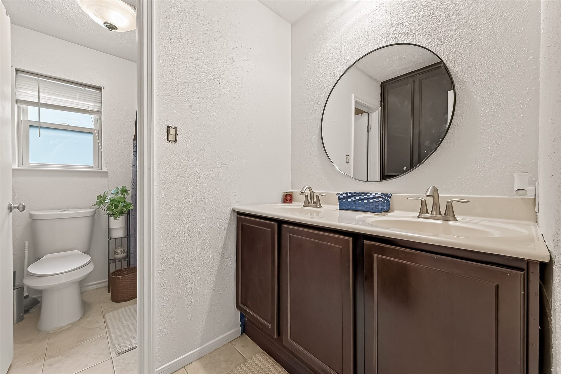 12302 Meadowdale Drive, Meadows Place, TX 77477 12302 Meadowdale Drive, Meadows Place, TX 77477