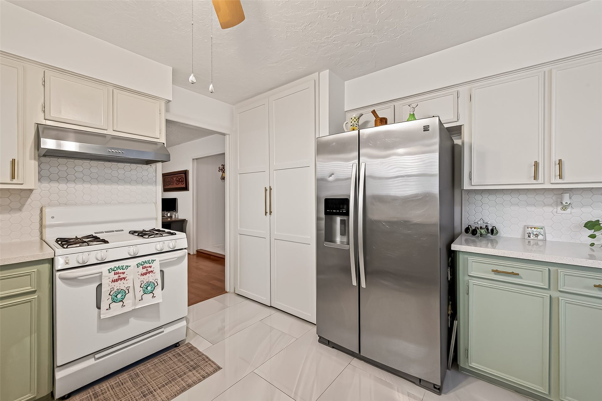 12302 Meadowdale Drive, Meadows Place, TX 77477 12302 Meadowdale Drive, Meadows Place, TX 77477