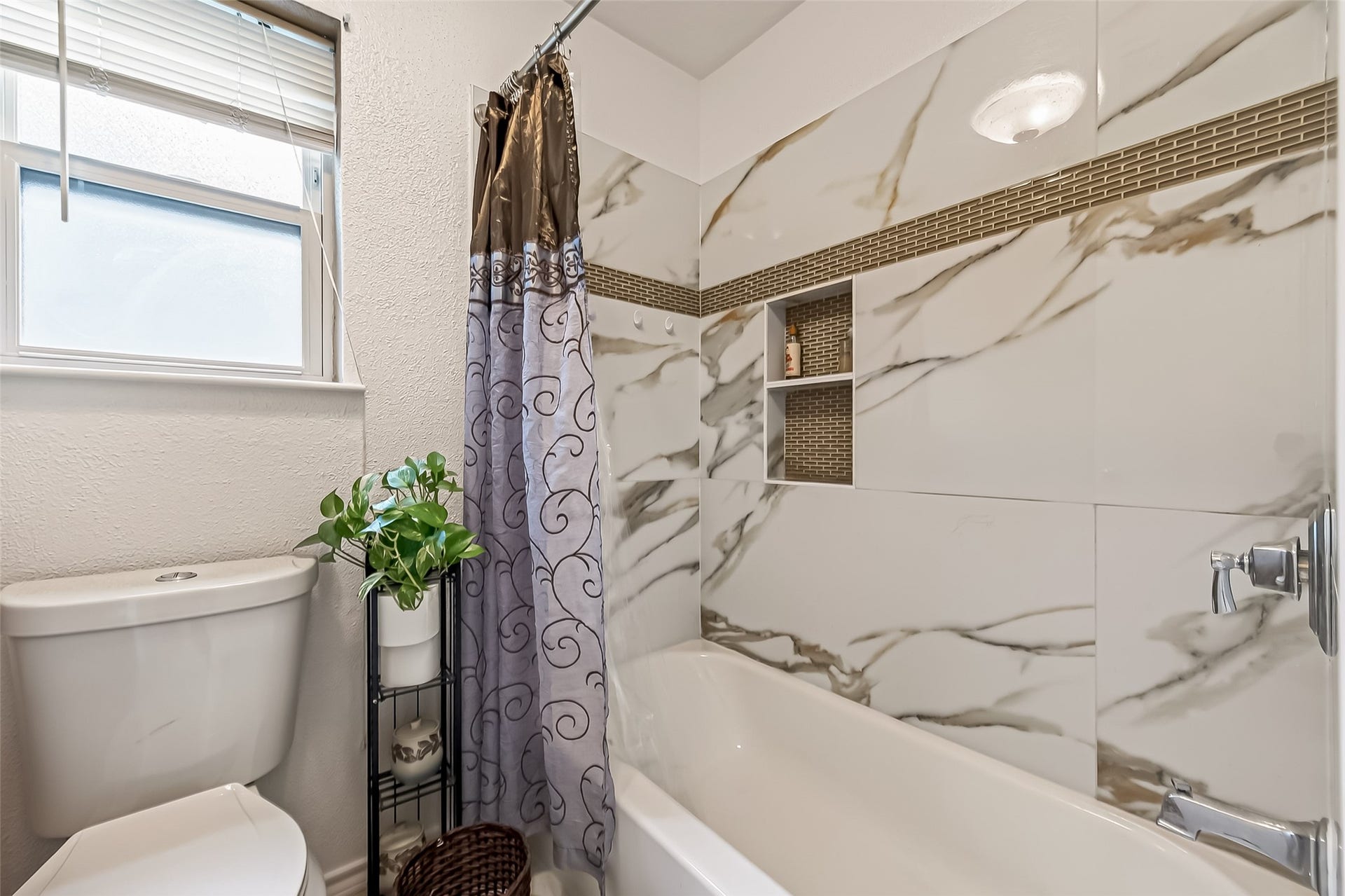 12302 Meadowdale Drive, Meadows Place, TX 77477 12302 Meadowdale Drive, Meadows Place, TX 77477