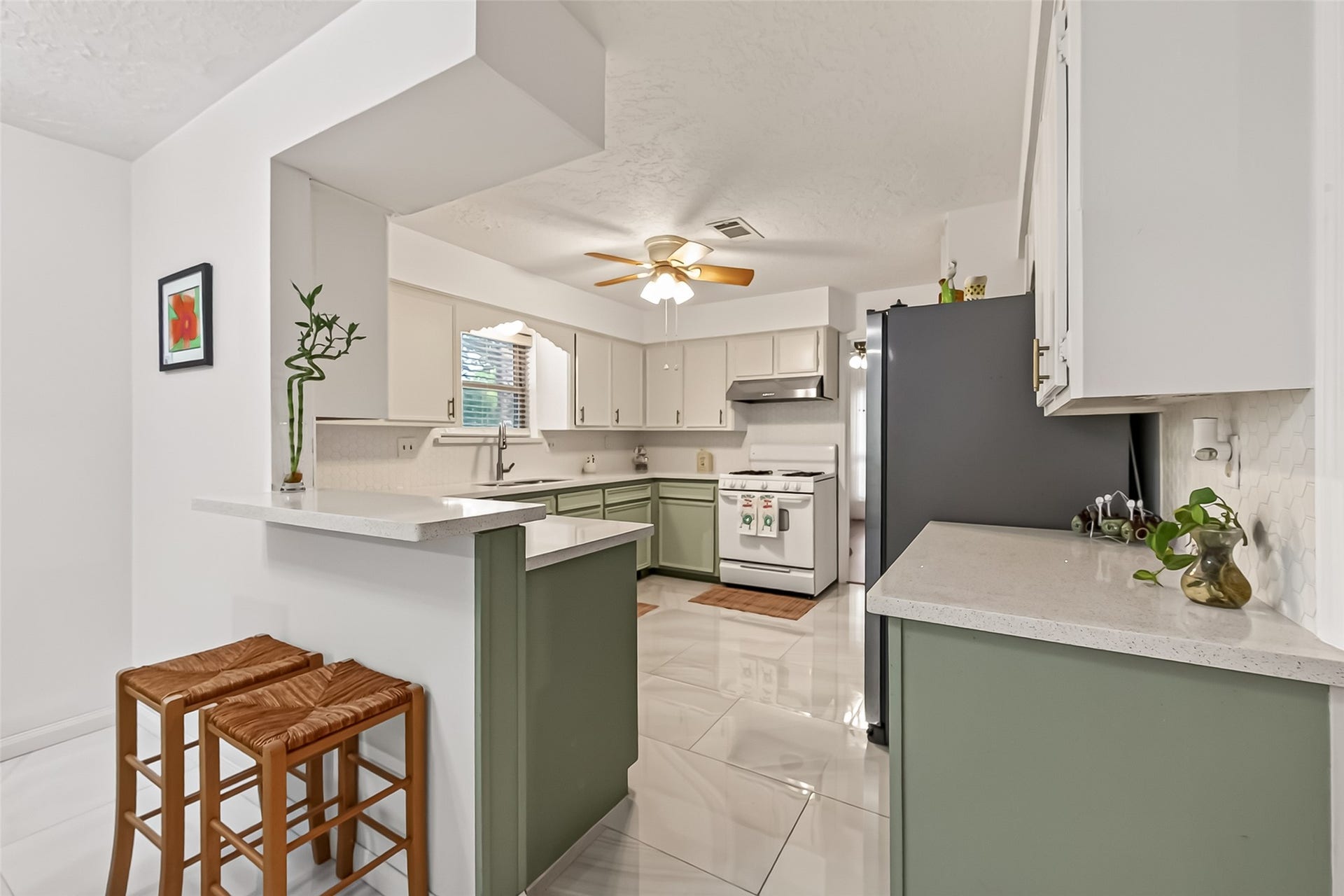 12302 Meadowdale Drive, Meadows Place, TX 77477 12302 Meadowdale Drive, Meadows Place, TX 77477