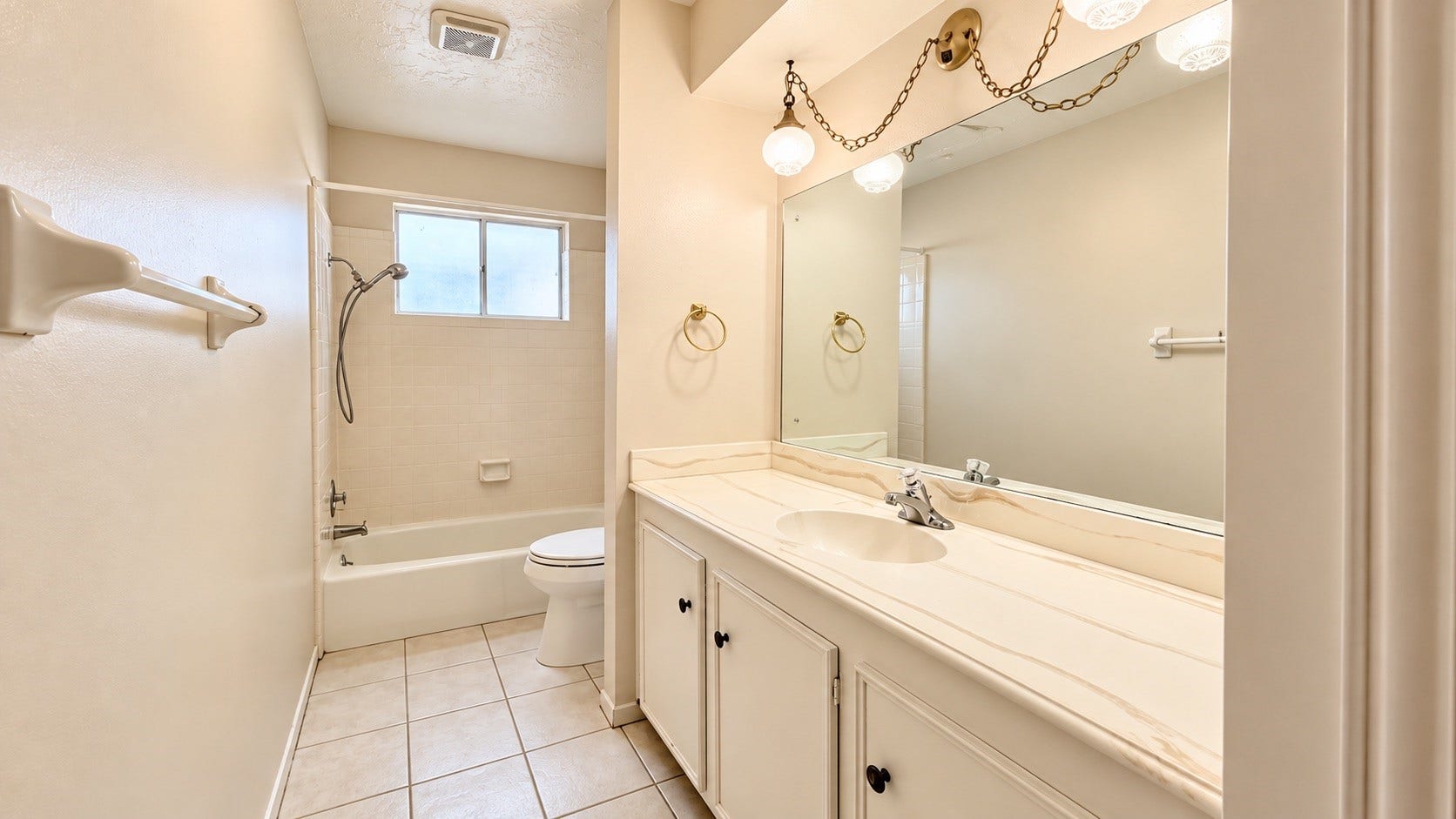 12314 Dorrance Lane, Meadows Place, TX 77477 Hallway bathroom.