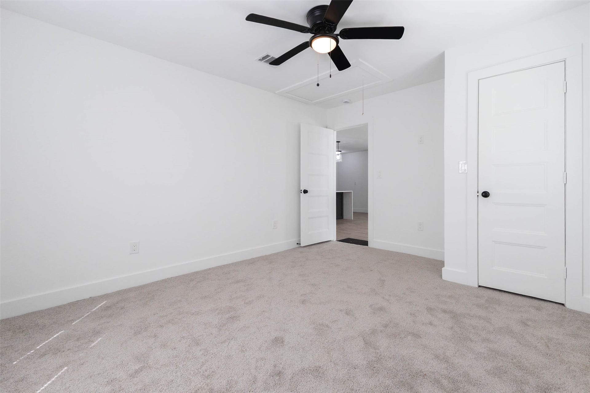 1406 Locklaine Drive, Pasadena, TX 77502 1406 Locklaine Drive, Pasadena, TX 77502