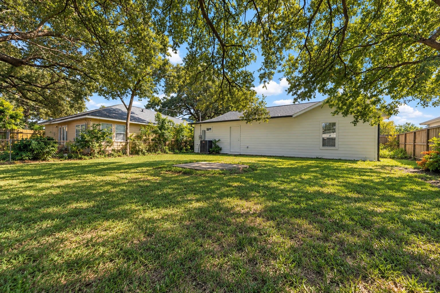 1406 Locklaine Drive, Pasadena, TX 77502 1406 Locklaine Drive, Pasadena, TX 77502