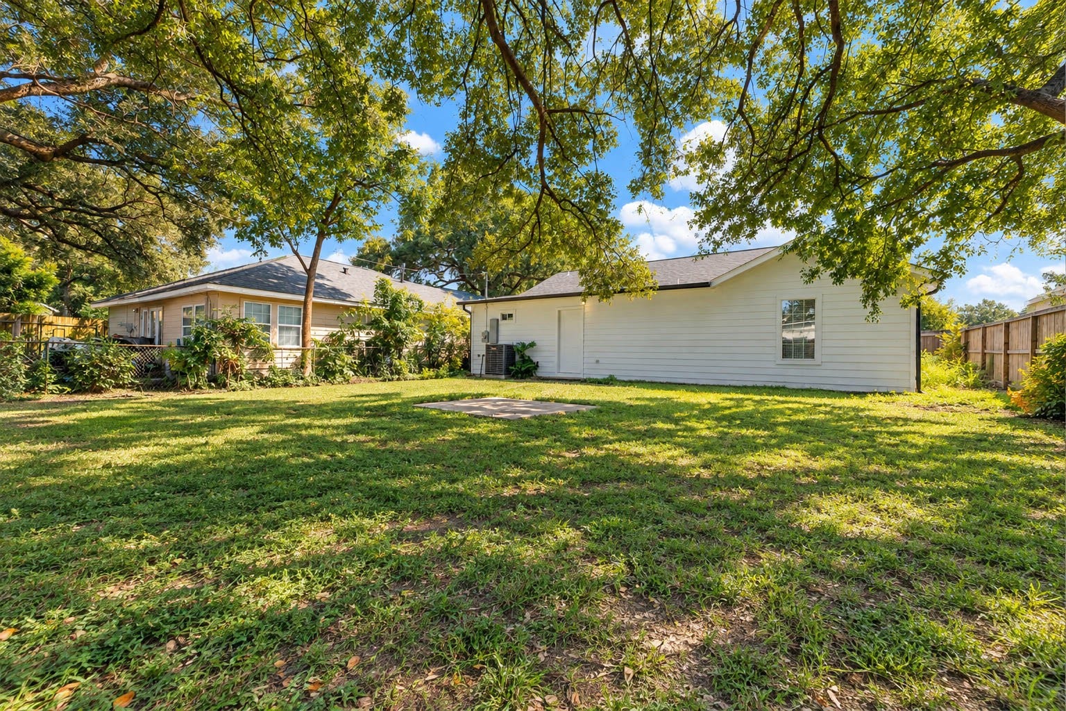 1406 Locklaine Drive, Pasadena, TX 77502 1406 Locklaine Drive, Pasadena, TX 77502