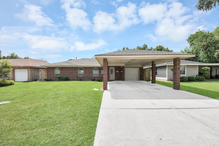 Property photo for 1412 Greenbriar Avenue, Pasadena, TX