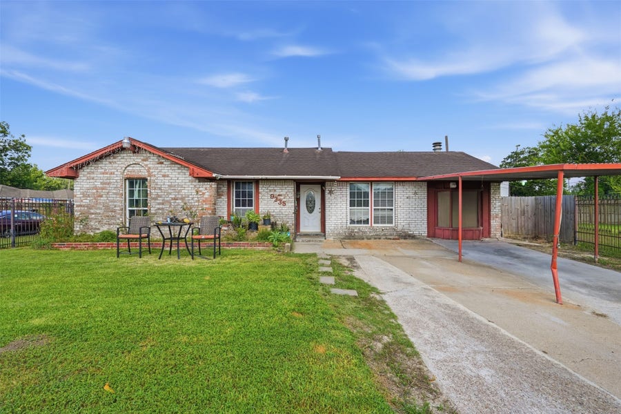 Property photo for 9235 Beaver Bend Court, Houston, TX