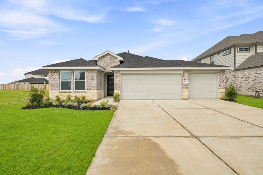 Property photo for 4029 Sun Burst Lane, Brookshire, TX
