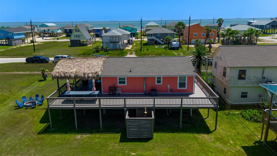 Property photo for 610 Surf Drive, Surfside Beach, TX