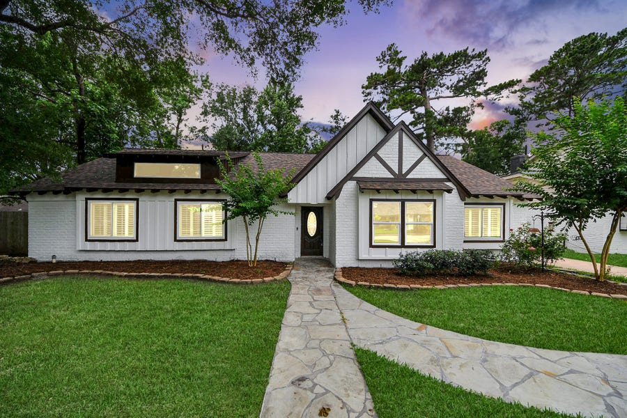 Property photo for 25511 Many Oak Drive, Spring, TX