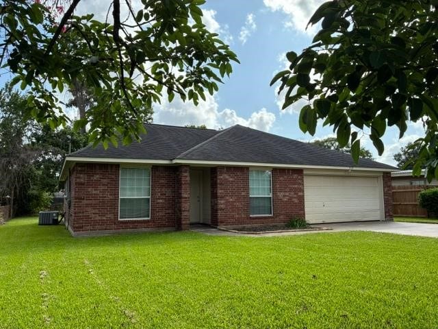 Property photo for 910 Old Angleton Road, Clute, TX