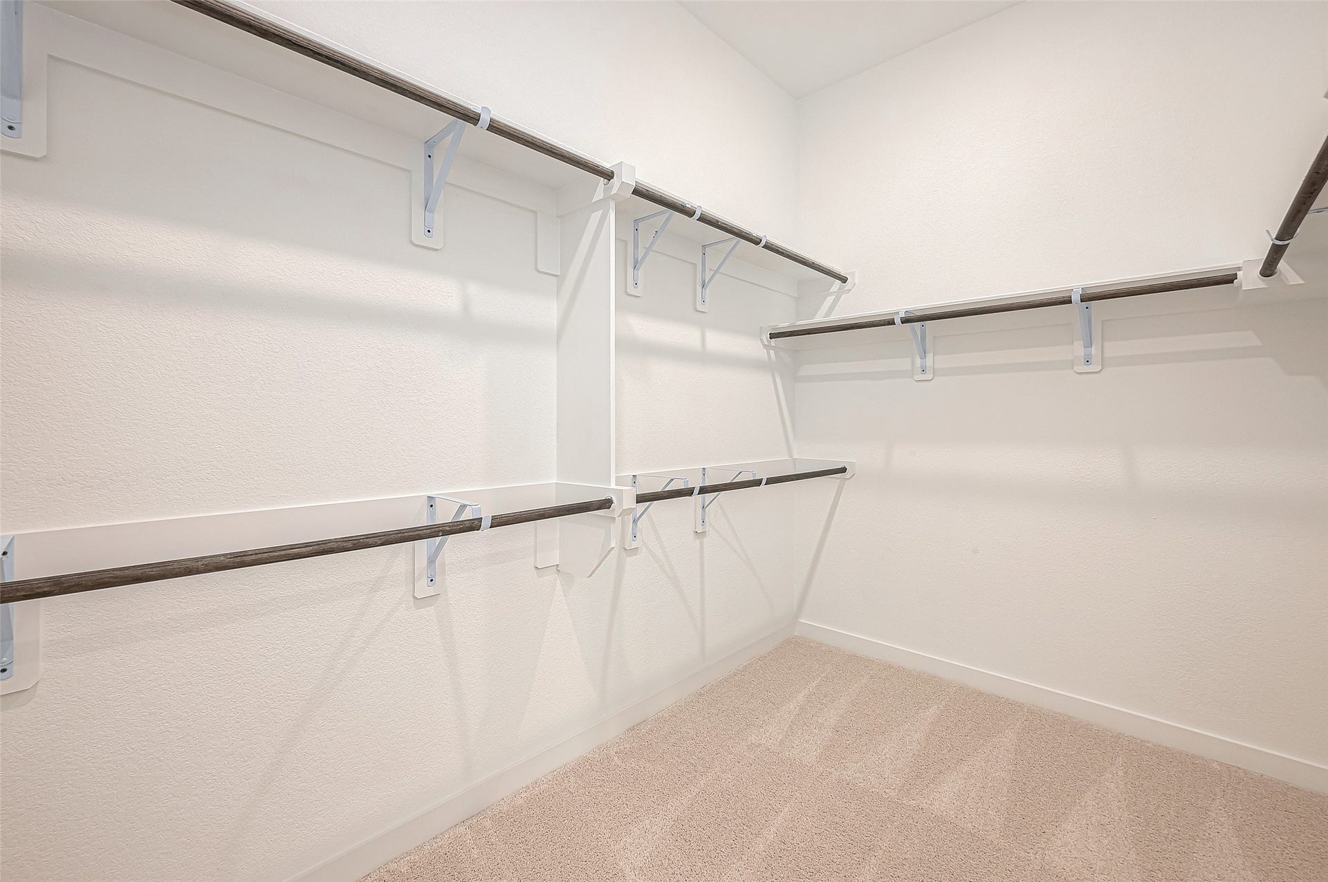 235 Sky Top Drive, Montgomery, TX 77316