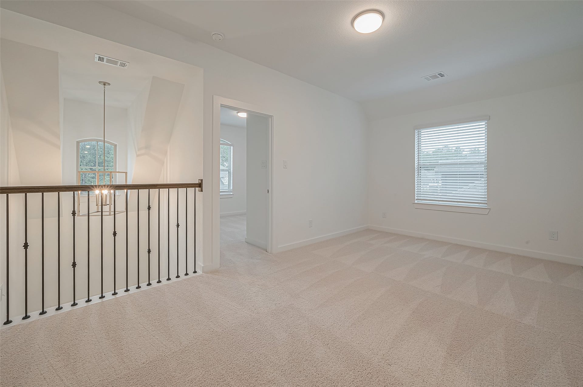 235 Sky Top Drive, Montgomery, TX 77316