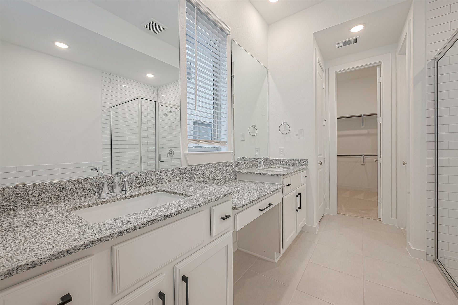 235 Sky Top Drive, Montgomery, TX 77316