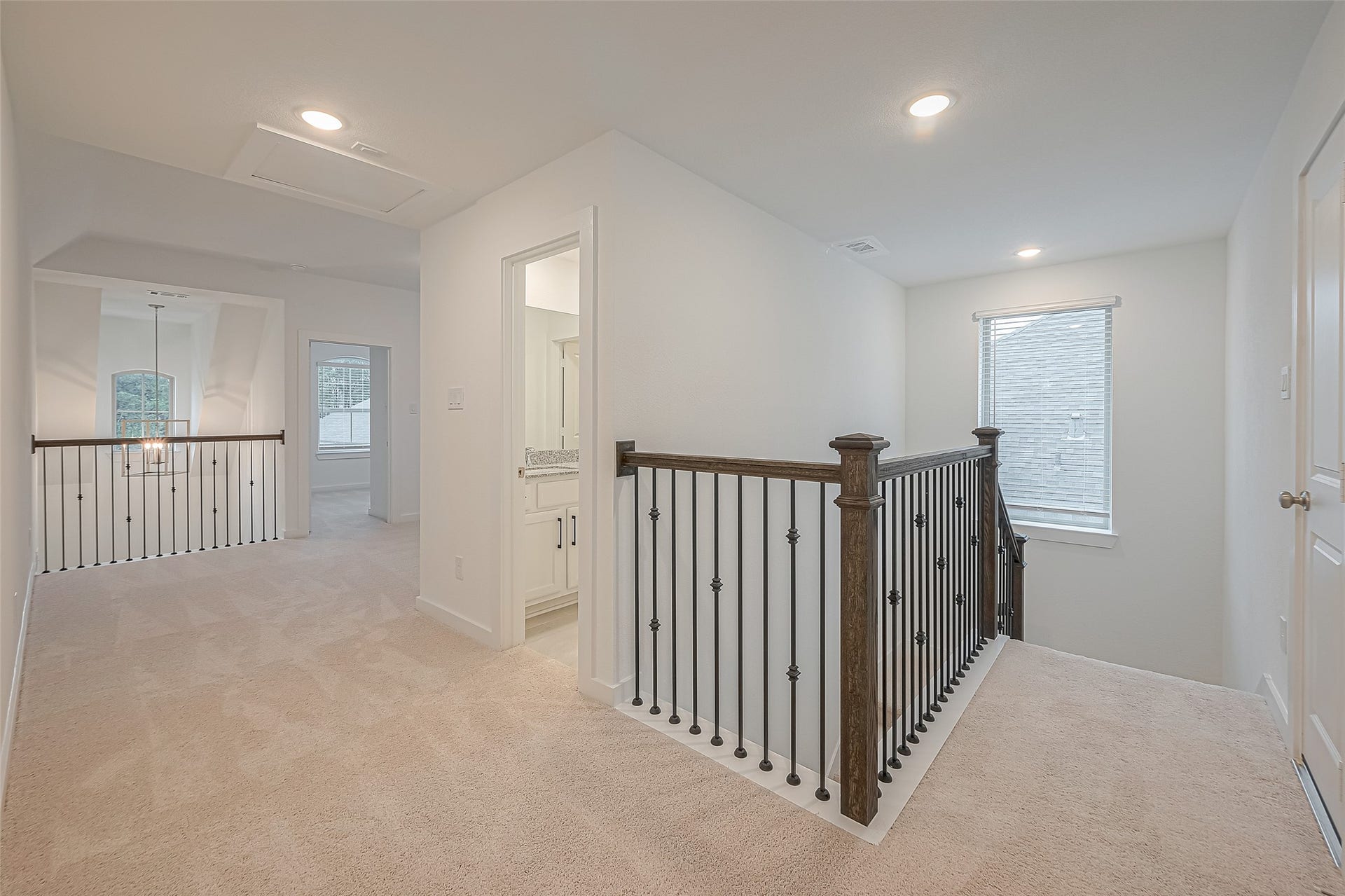 235 Sky Top Drive, Montgomery, TX 77316