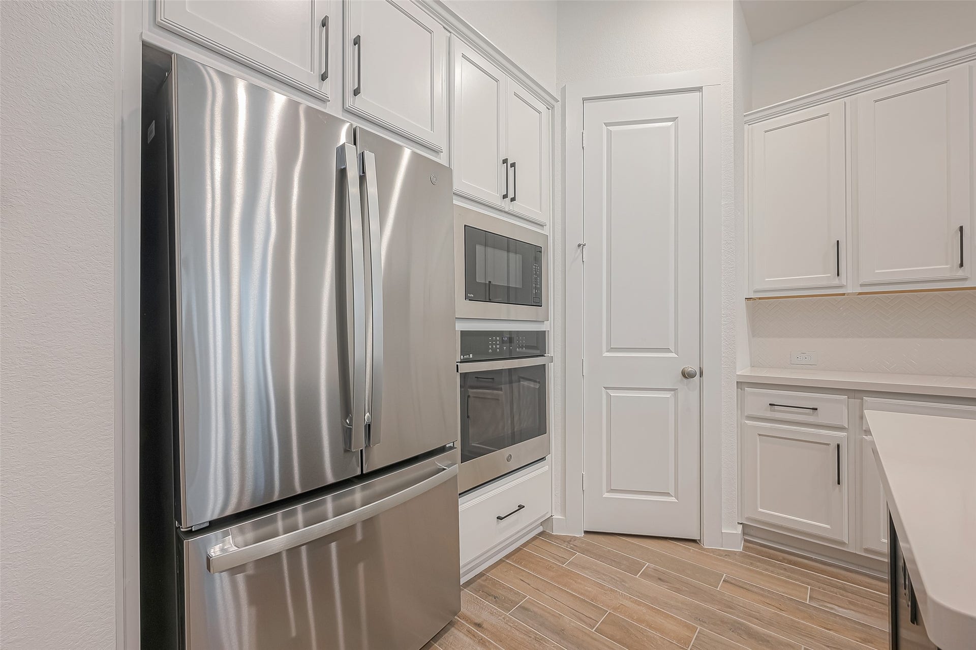 235 Sky Top Drive, Montgomery, TX 77316