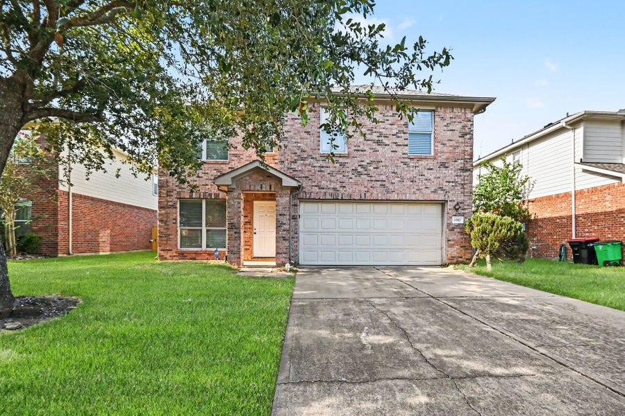 Property photo for 1502 Chandler Park Lane, Fresno, TX