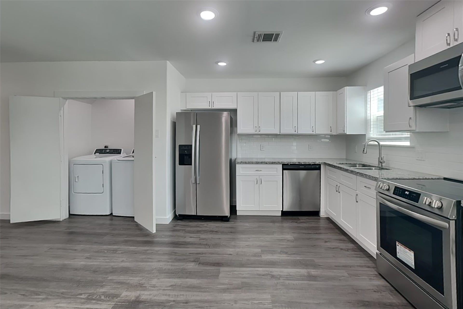 7629 Sundown Drive, #A, Houston, TX 77028 7629 Sundown Drive, #A, Houston, TX 77028