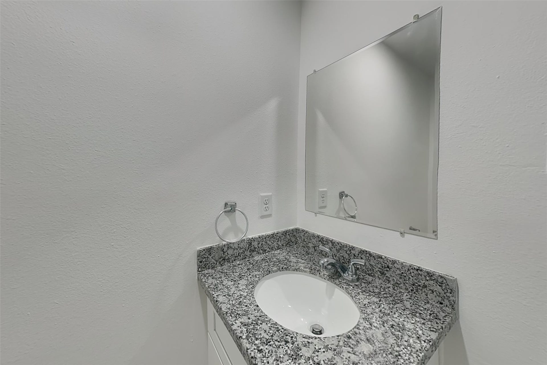 7629 Sundown Drive, #A, Houston, TX 77028 7629 Sundown Drive, #A, Houston, TX 77028