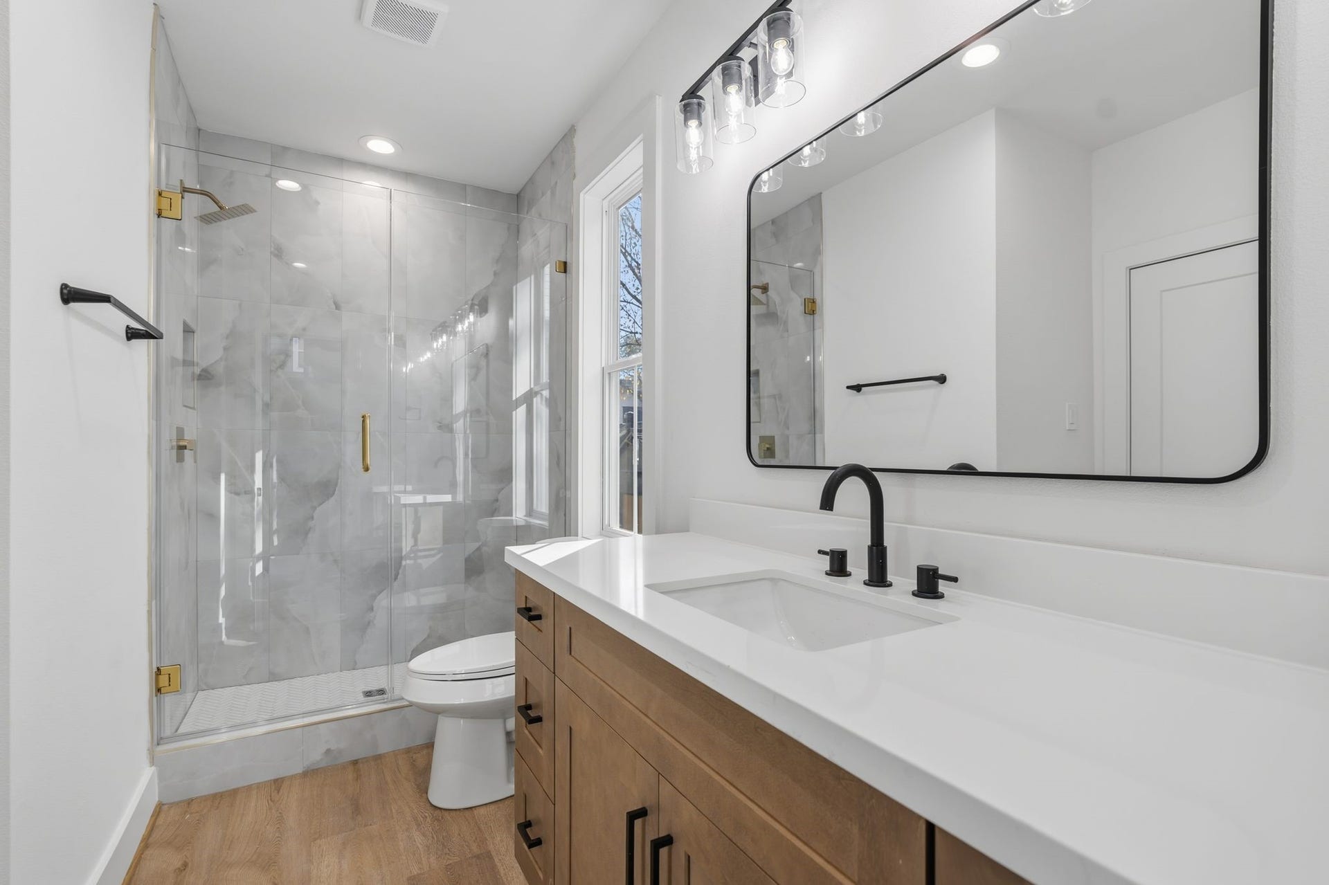 Secondary Bath