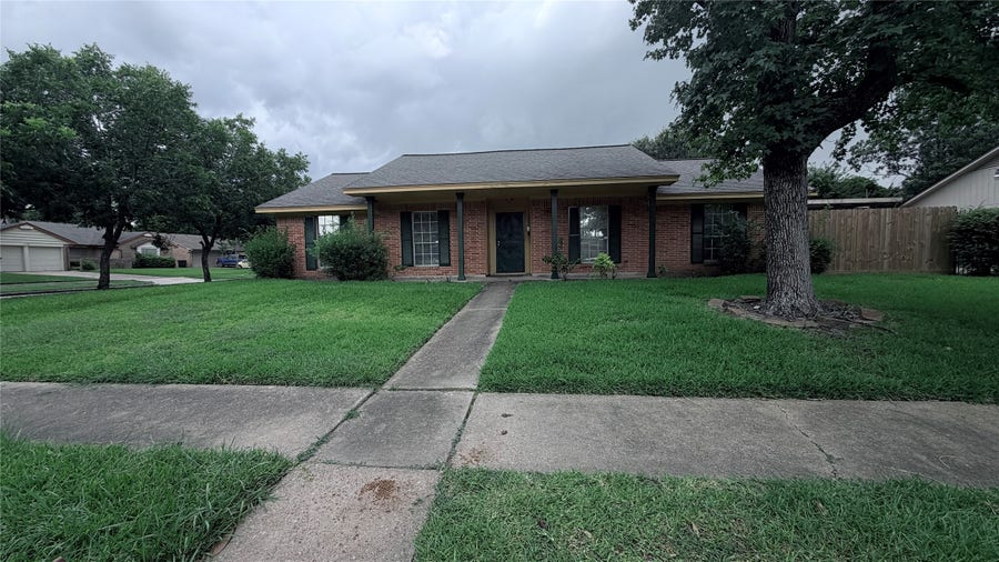 Property photo for 7003 Captain Drive, Houston, TX
