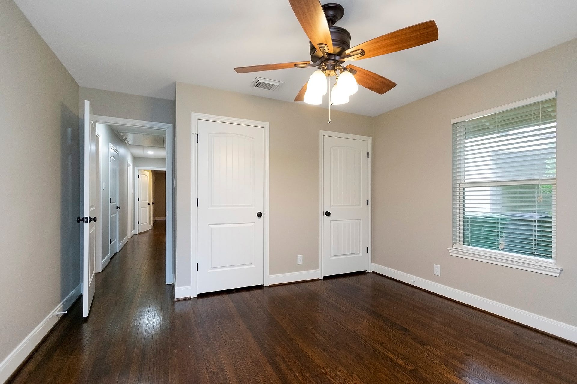 1422 Cheshire Lane, Houston, TX 77018 1422 Cheshire Lane, Houston, TX 77018