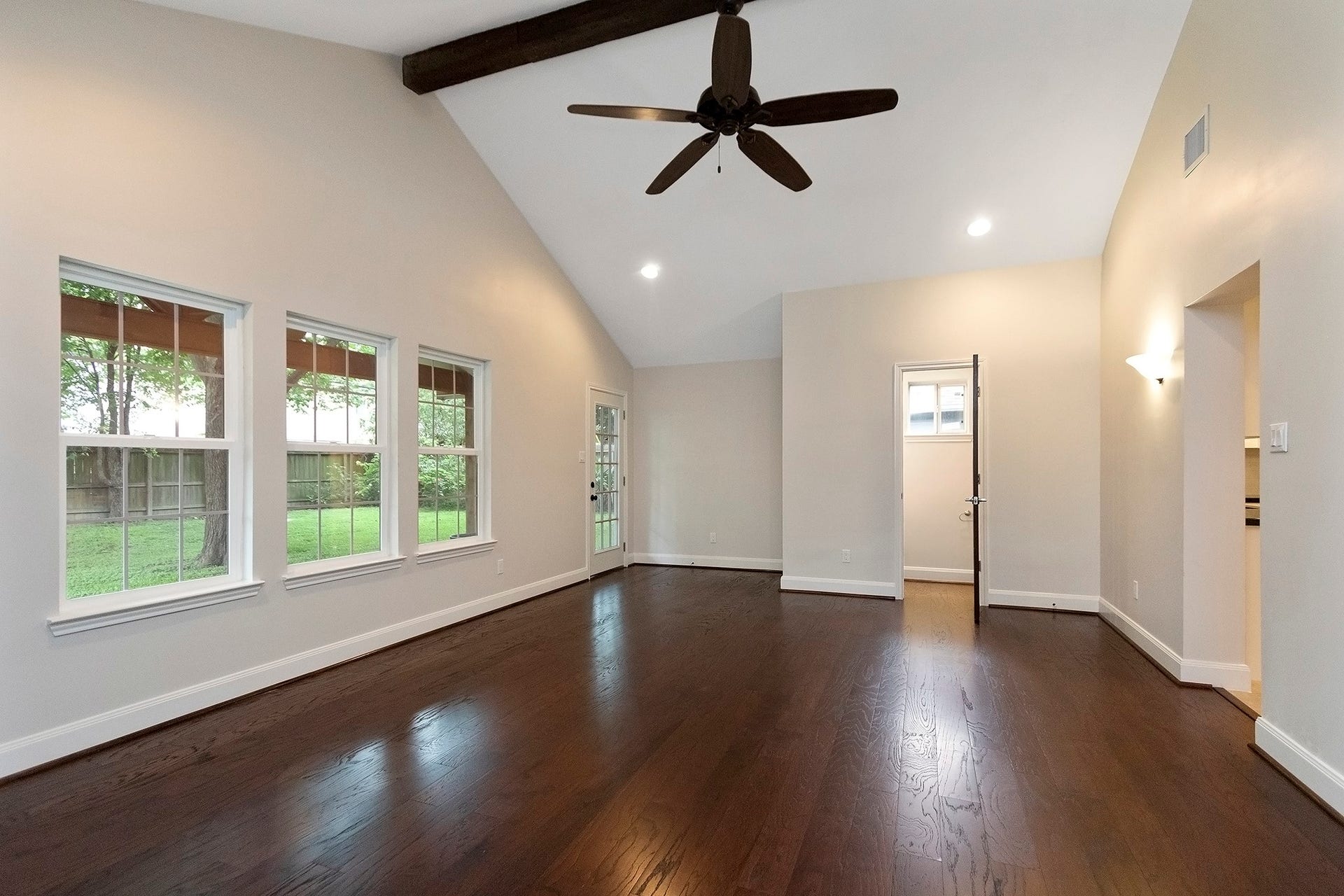 1422 Cheshire Lane, Houston, TX 77018 1422 Cheshire Lane, Houston, TX 77018