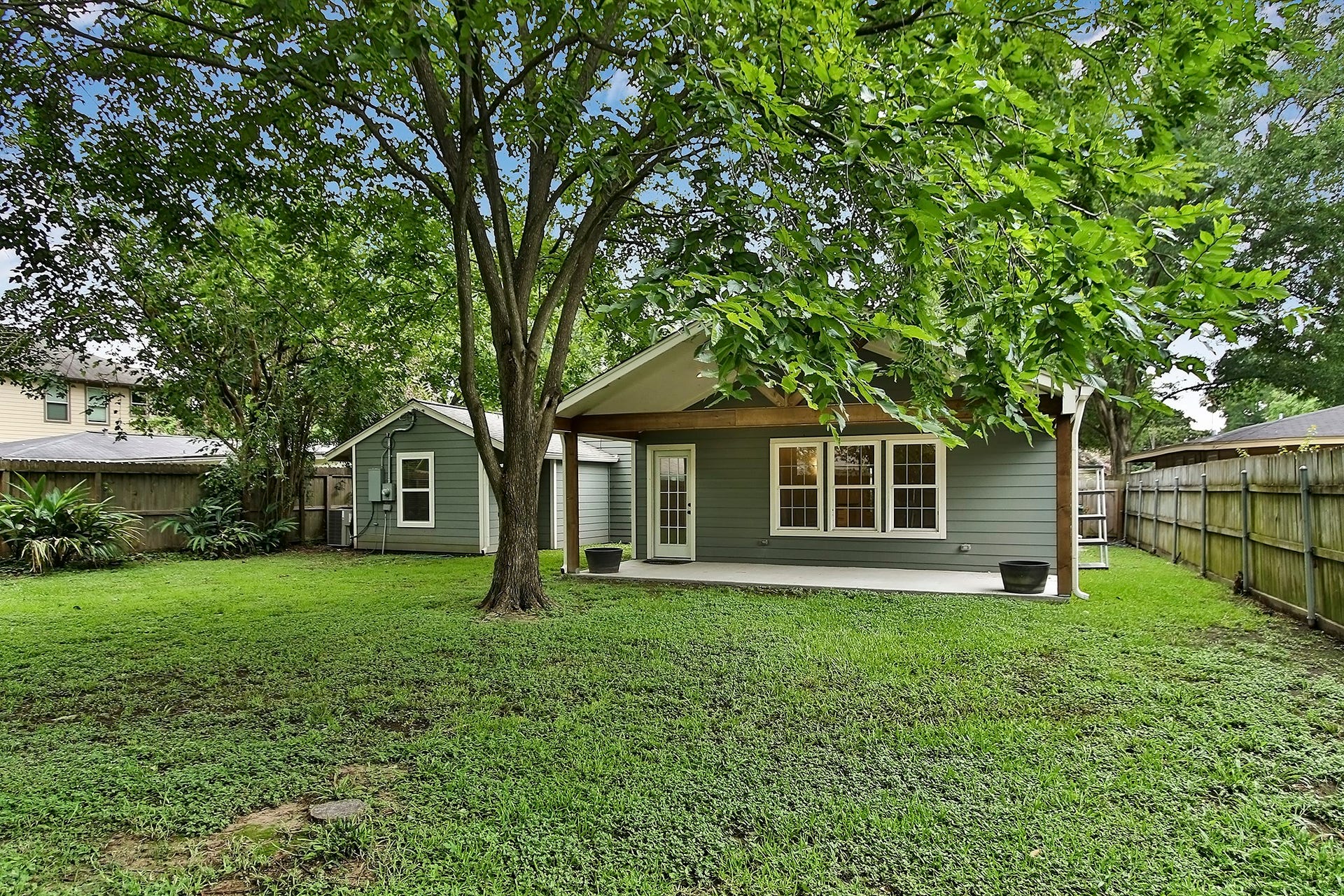 1422 Cheshire Lane, Houston, TX 77018 1422 Cheshire Lane, Houston, TX 77018