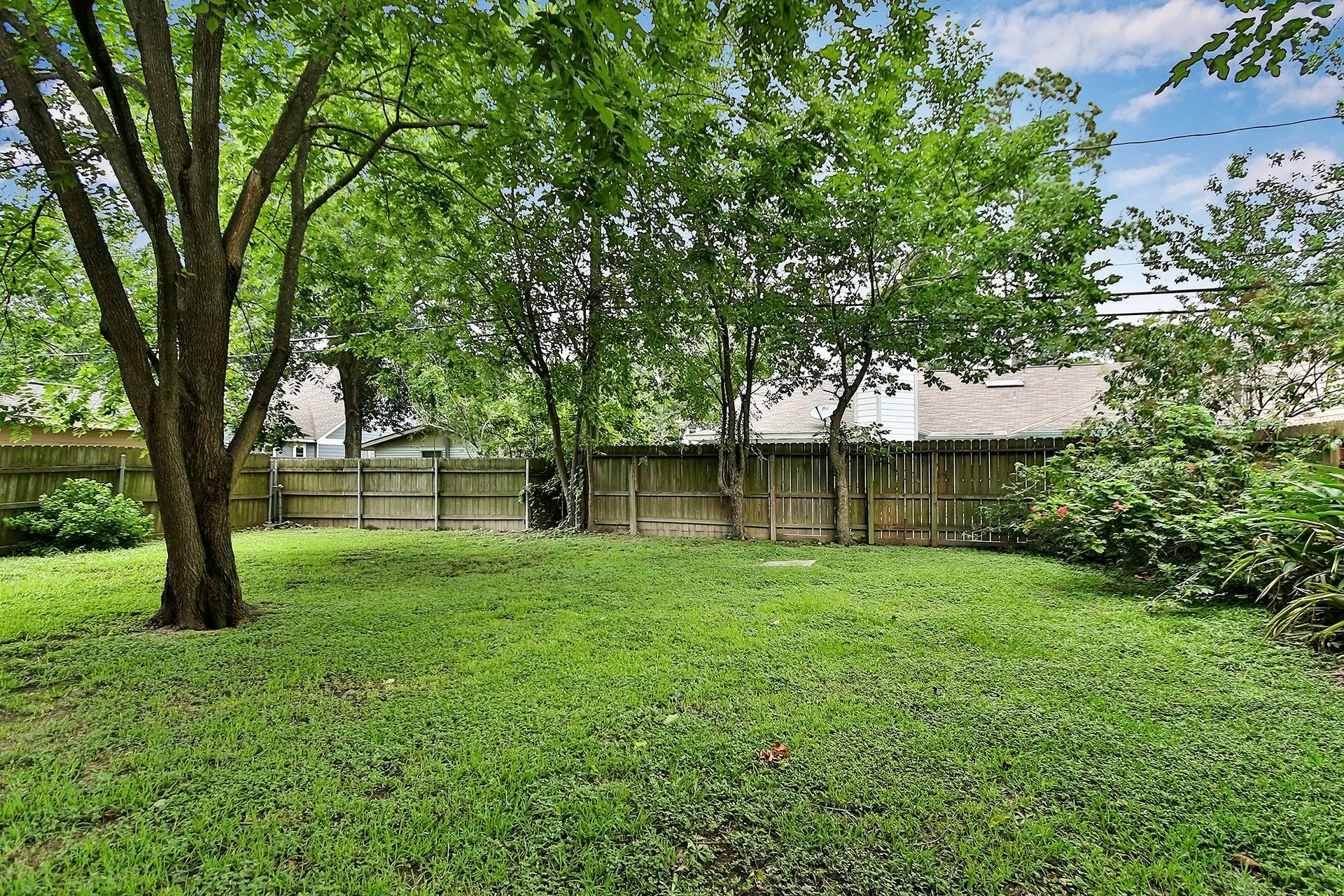 1422 Cheshire Lane, Houston, TX 77018 1422 Cheshire Lane, Houston, TX 77018