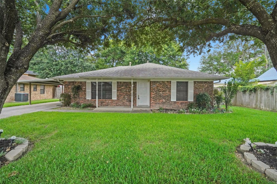 Property photo for 21314 Falvel Road, Spring, TX