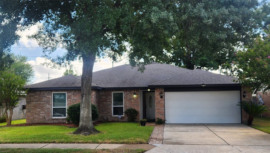 Property photo for 8007 Big Oak Trail Drive, Houston, TX