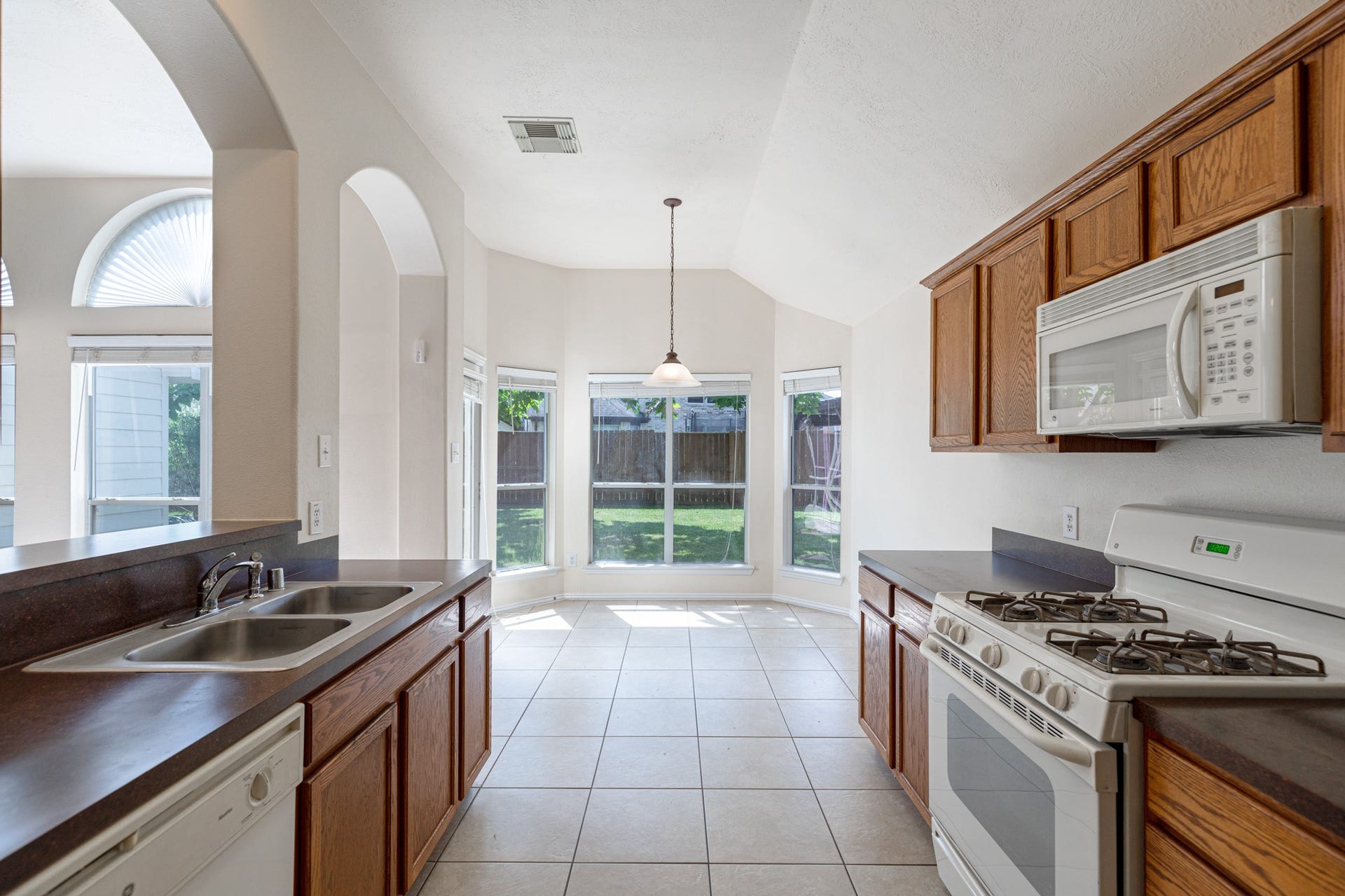 2505 Shady Falls Lane, Pearland, TX 77584