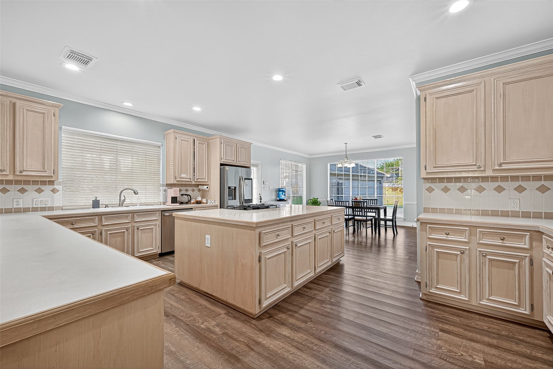 4206 Clearwater Court, Missouri City, TX 77459 4206 Clearwater Court, Missouri City, TX 77459
