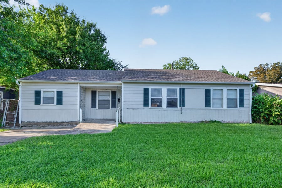 Property photo for 4909 Holloway Drive, Houston, TX
