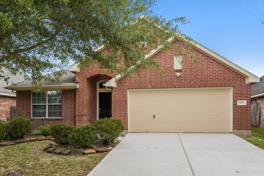 Property photo for 8011 Thorncroft Manor Lane, Richmond, TX