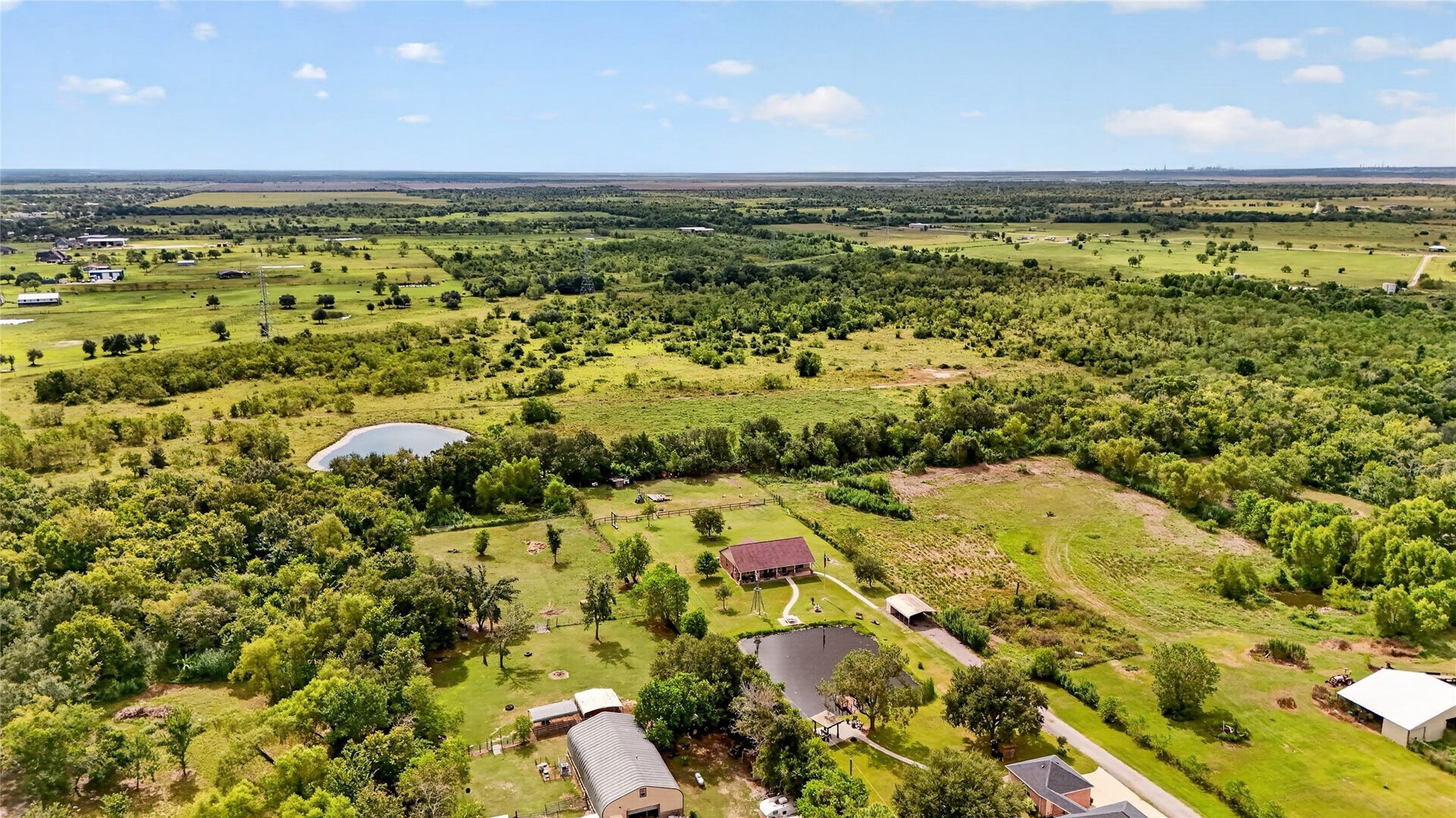 4933 1/2 Powers Ln, Alvin, TX 77511 4933 1/2 Powers Ln, Alvin, TX 77511