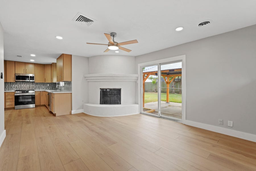 Property photo for 5451 Redstart Street, Houston, TX