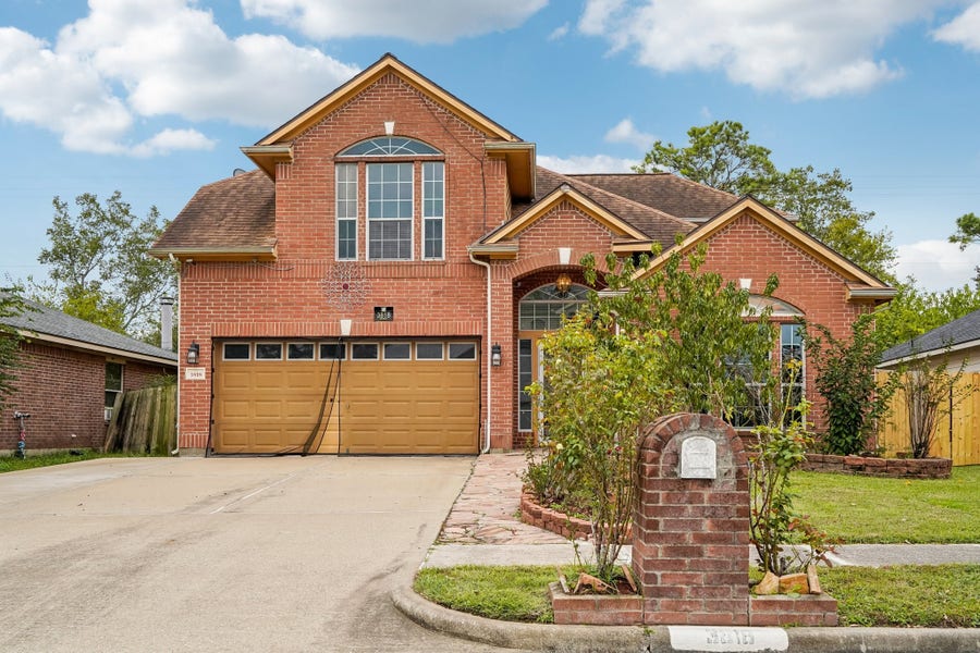 Property photo for 3818 Ridge Canyon Road, Baytown, TX