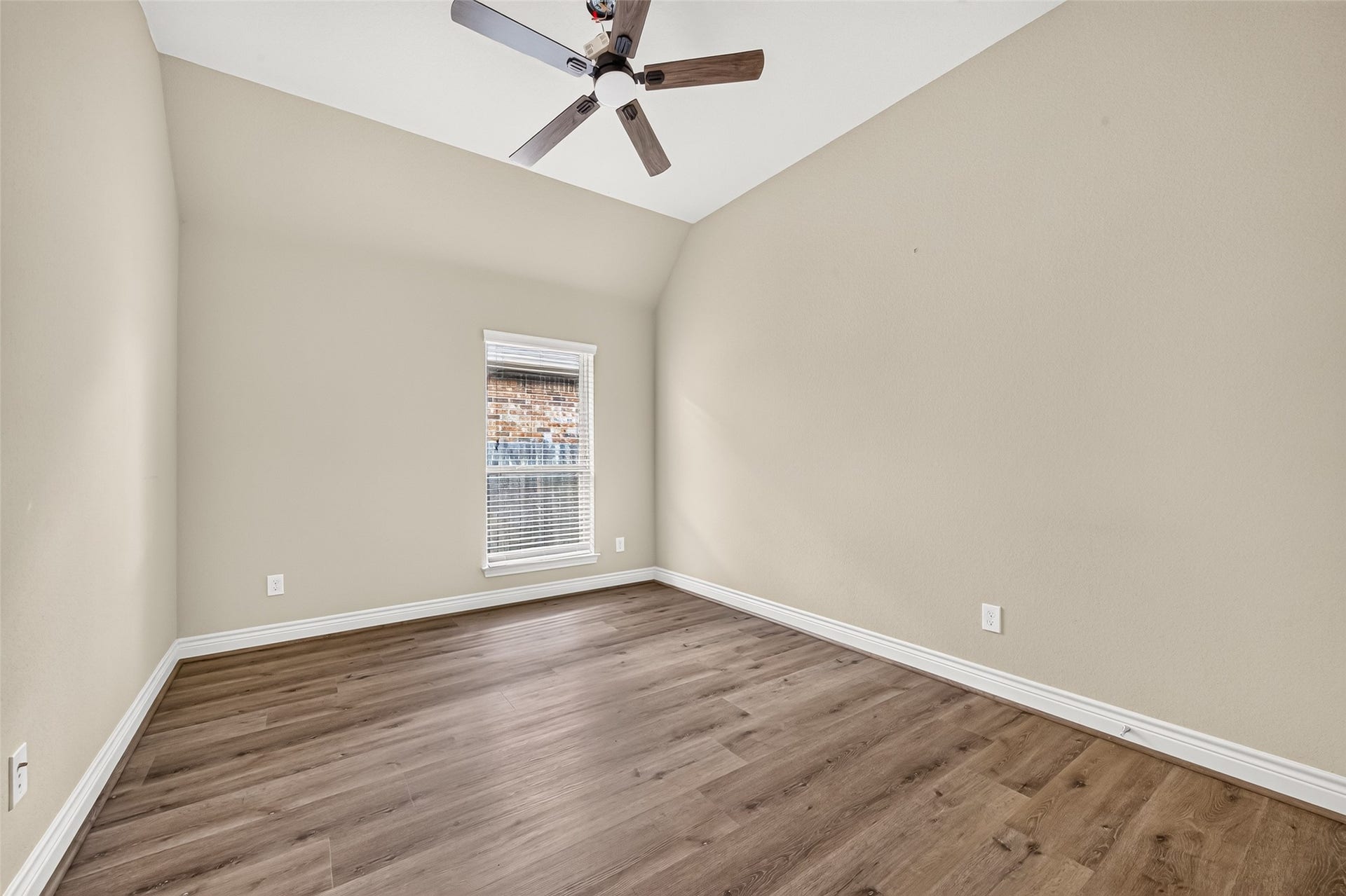 10710 Inverclyde Drive, Richmond, TX 77407 Bedroom 3
