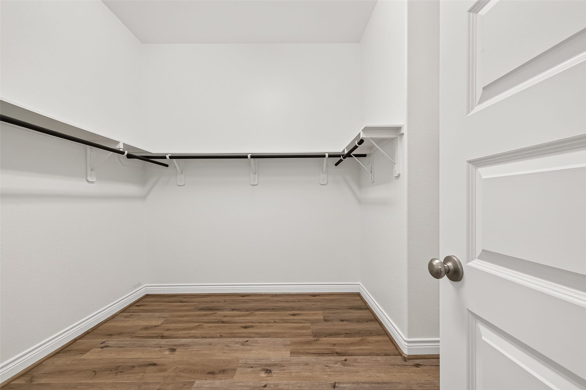 10710 Inverclyde Drive, Richmond, TX 77407 Primary Closet