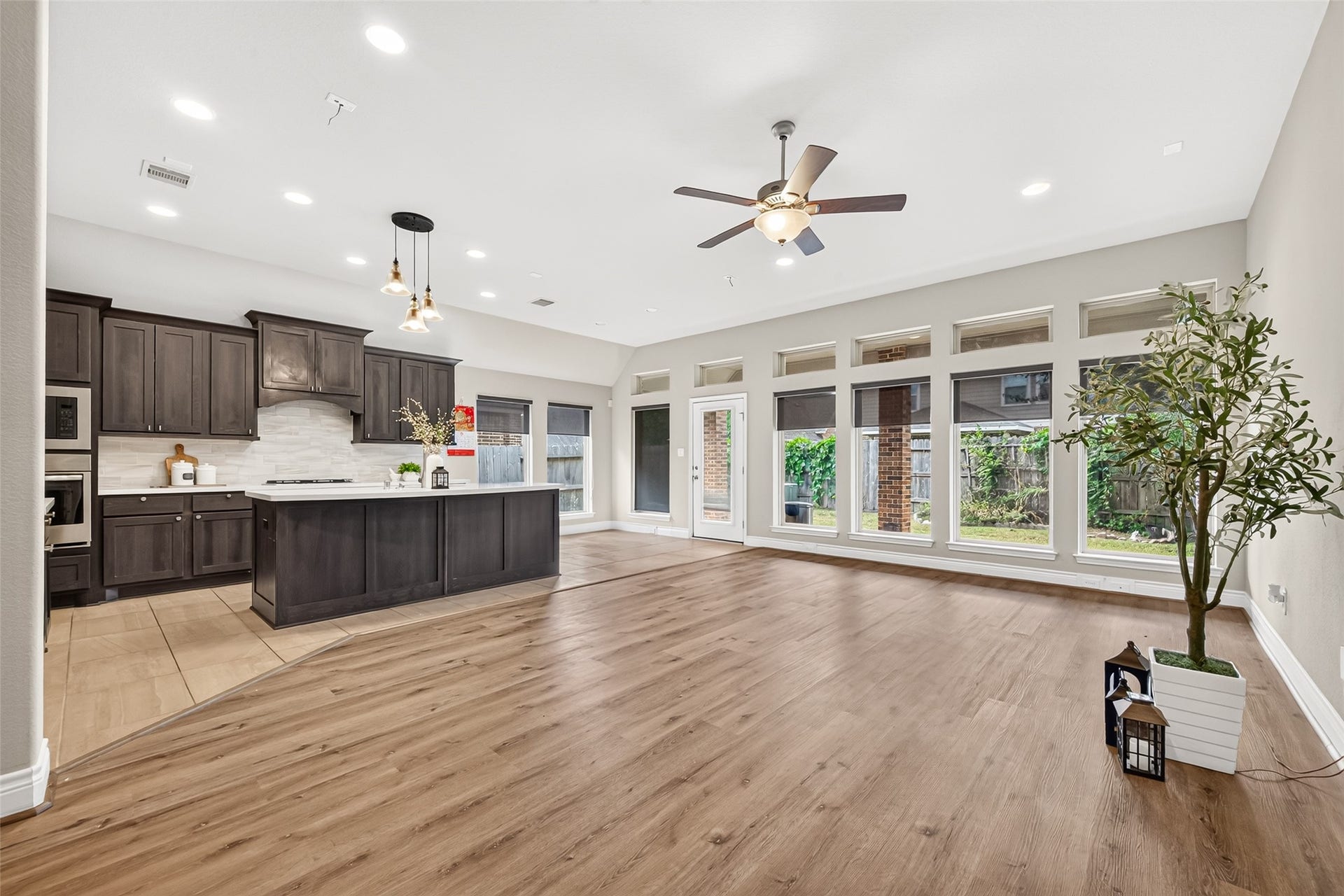 10710 Inverclyde Drive, Richmond, TX 77407 10710 Inverclyde Drive, Richmond, TX 77407
