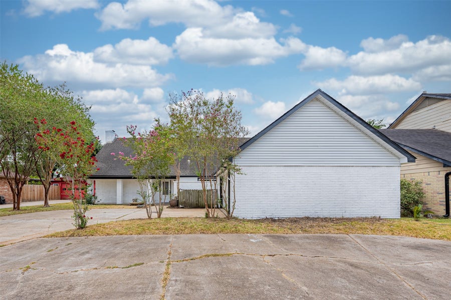Property photo for 6215 Portal Drive, Houston, TX
