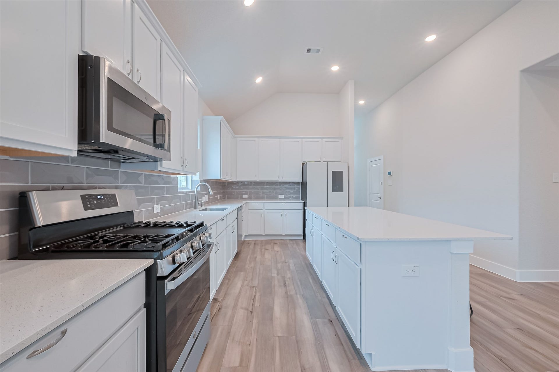 200 Catalina Cove Drive, Katy, TX 77493 200 Catalina Cove Drive, Katy, TX 77493