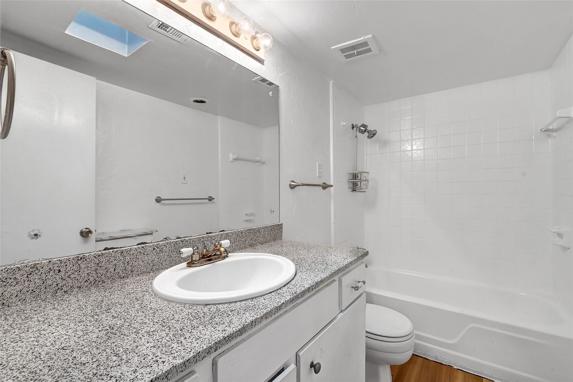 800 Post Oak Boulevard, #91, Houston, TX 77056 800 Post Oak Boulevard, #91, Houston, TX 77056